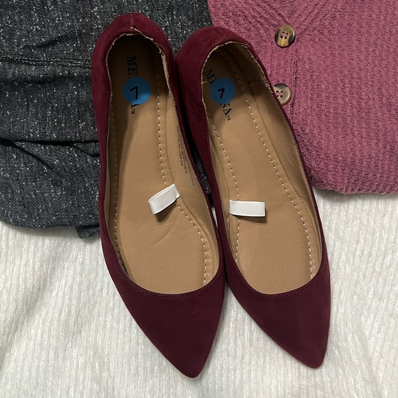 Ballet Flats - Picture 4 of 10